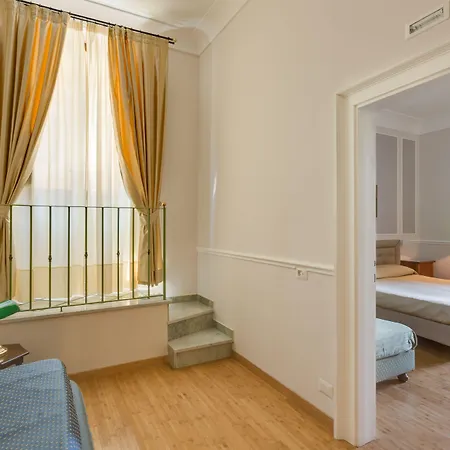 アルベルゴ キウザレッリホテル シエーナ