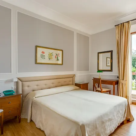 ホテル アルベルゴ キウザレッリホテル シエーナ